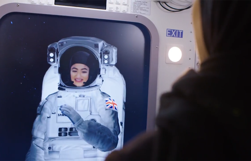 Samsung: Augmented Reality Spacesuit