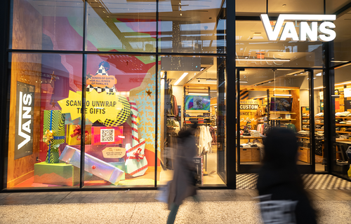 Vans - AR Retail Window